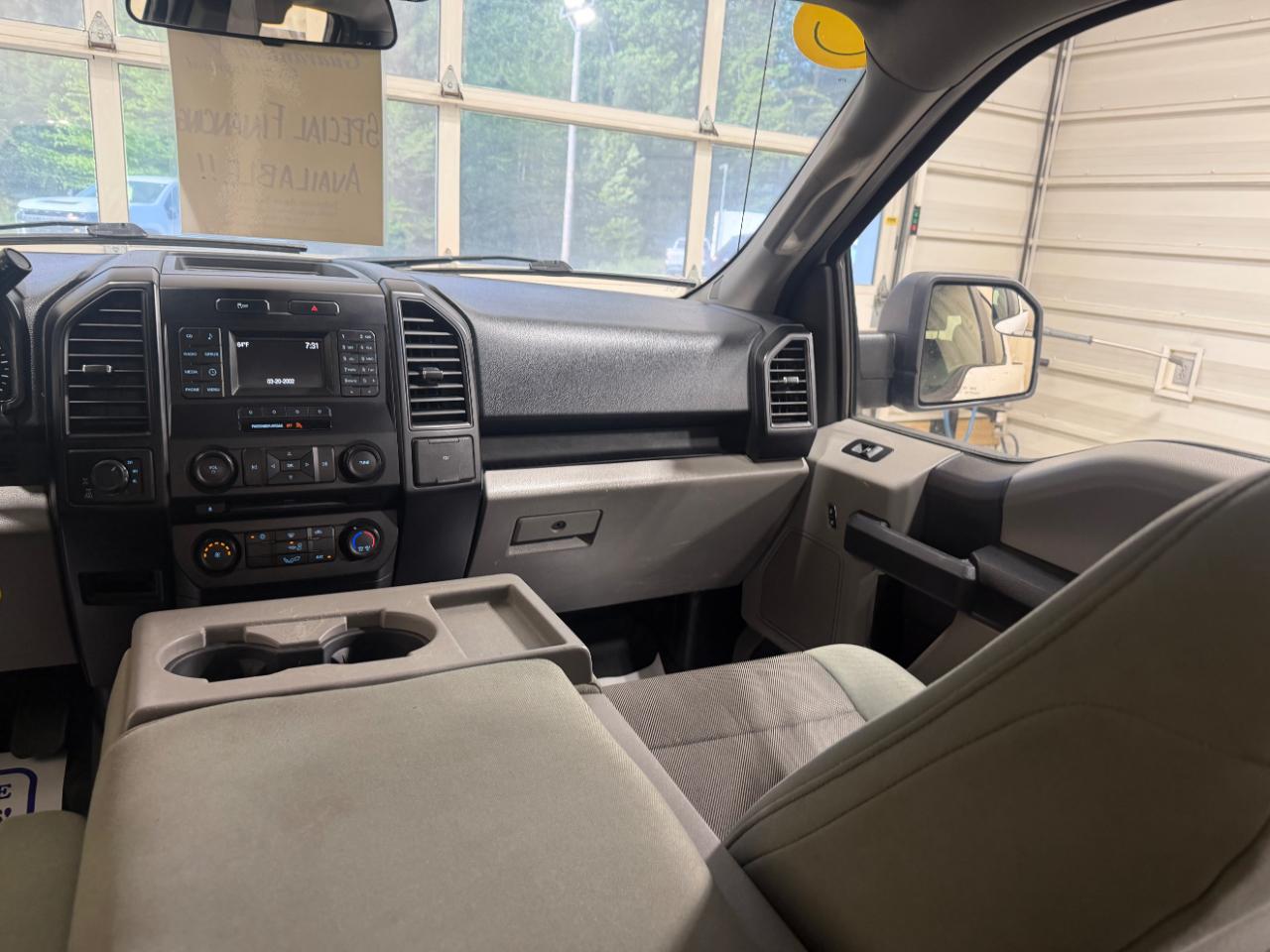 Ford F-150 4WD SuperCab 145" XLT 2016