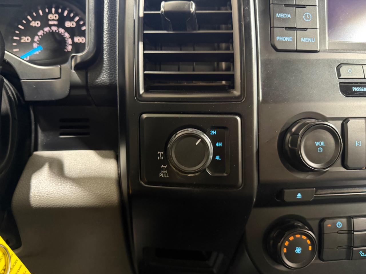 Ford F-150 4WD SuperCab 145" XLT 2016