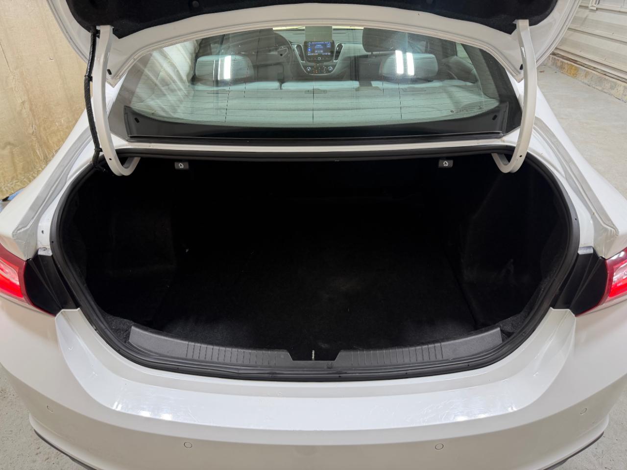 Chevrolet Malibu 4dr Sdn LT 2022