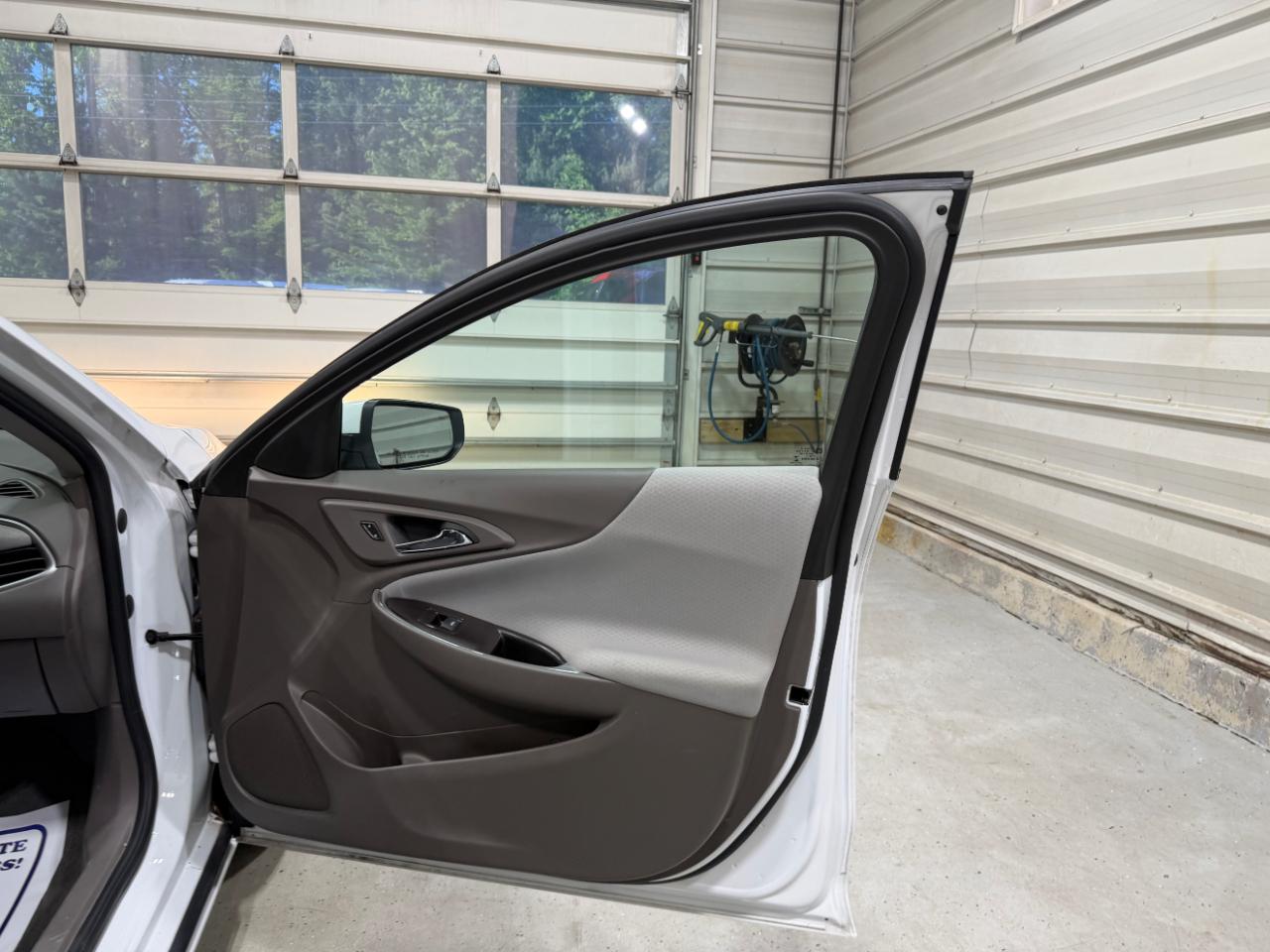 Chevrolet Malibu 4dr Sdn LT 2022