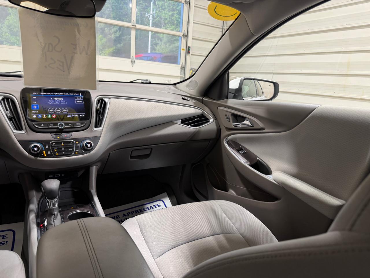 Chevrolet Malibu 4dr Sdn LT 2022
