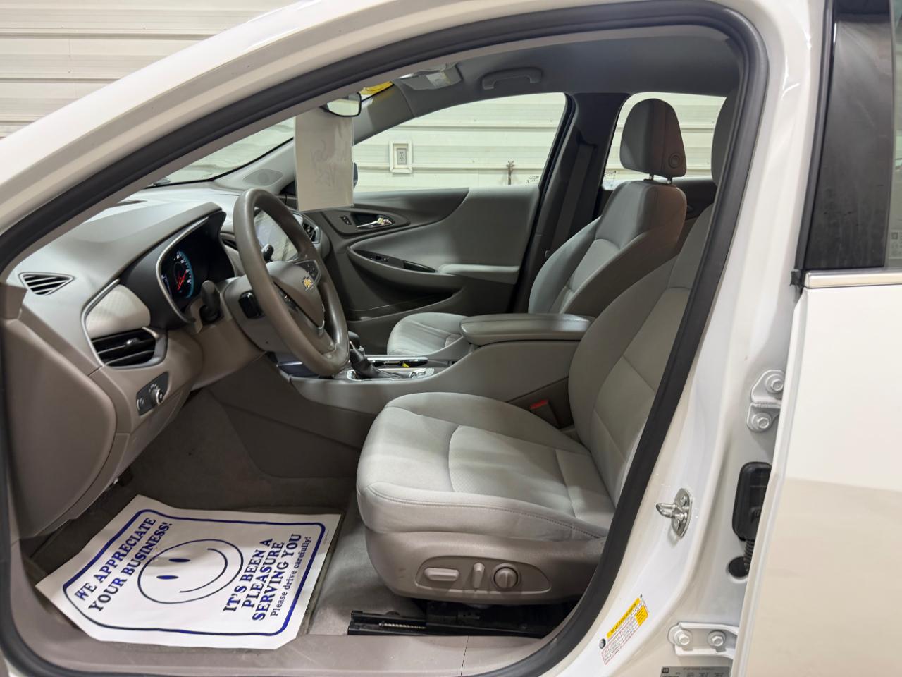 Chevrolet Malibu 4dr Sdn LT 2022