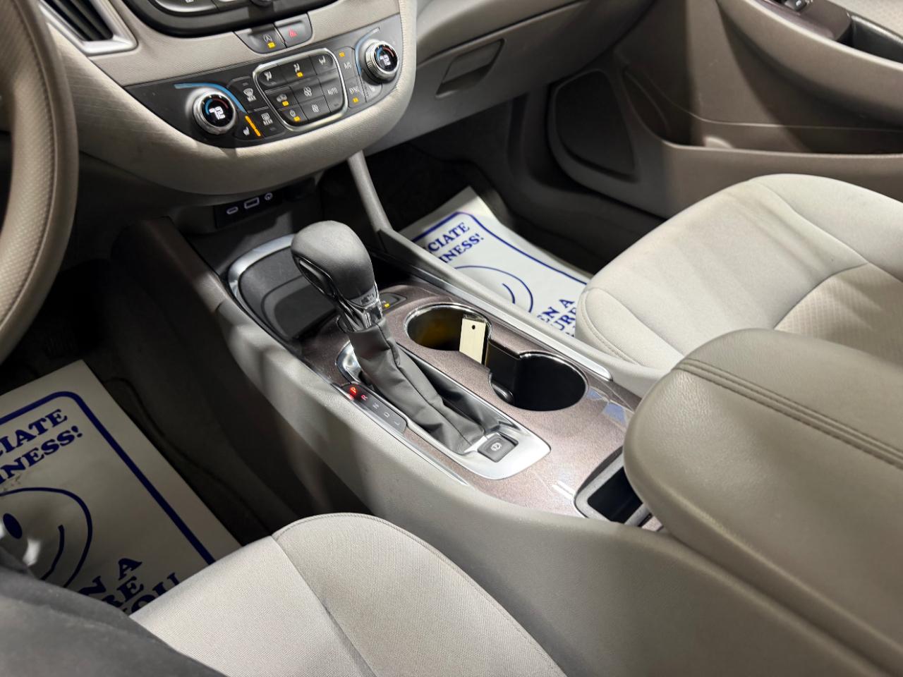 Chevrolet Malibu 4dr Sdn LT 2022