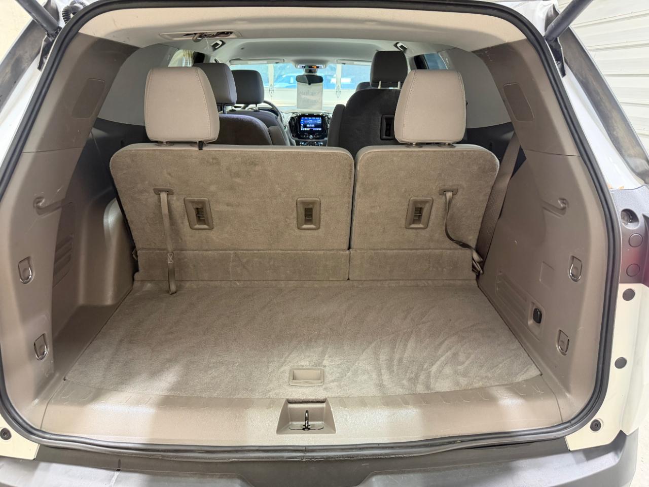 Chevrolet Traverse AWD 4dr LT Cloth w/1LT 2021