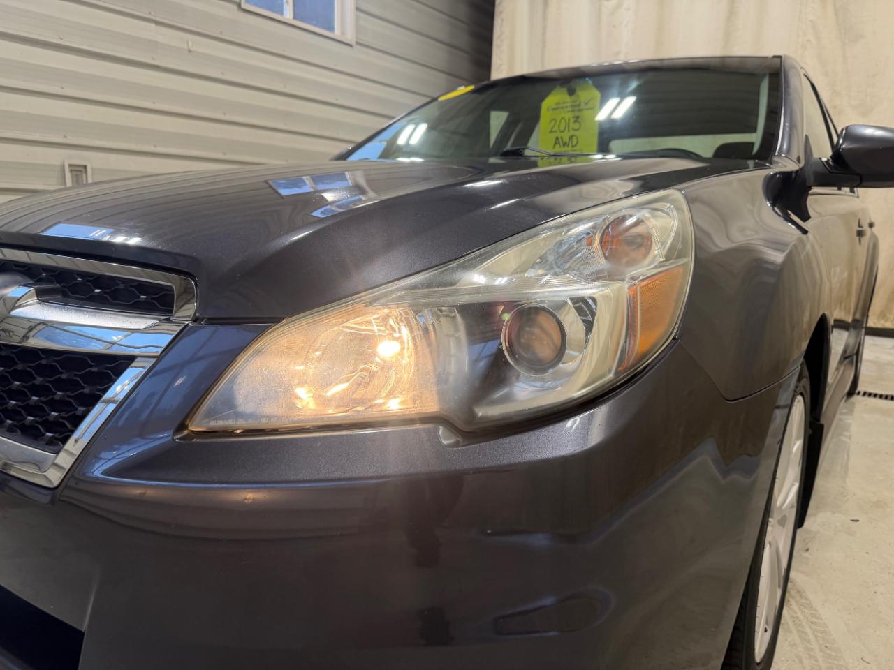 Subaru Legacy 4dr Sdn H4 Auto 2.5i Premium 2013