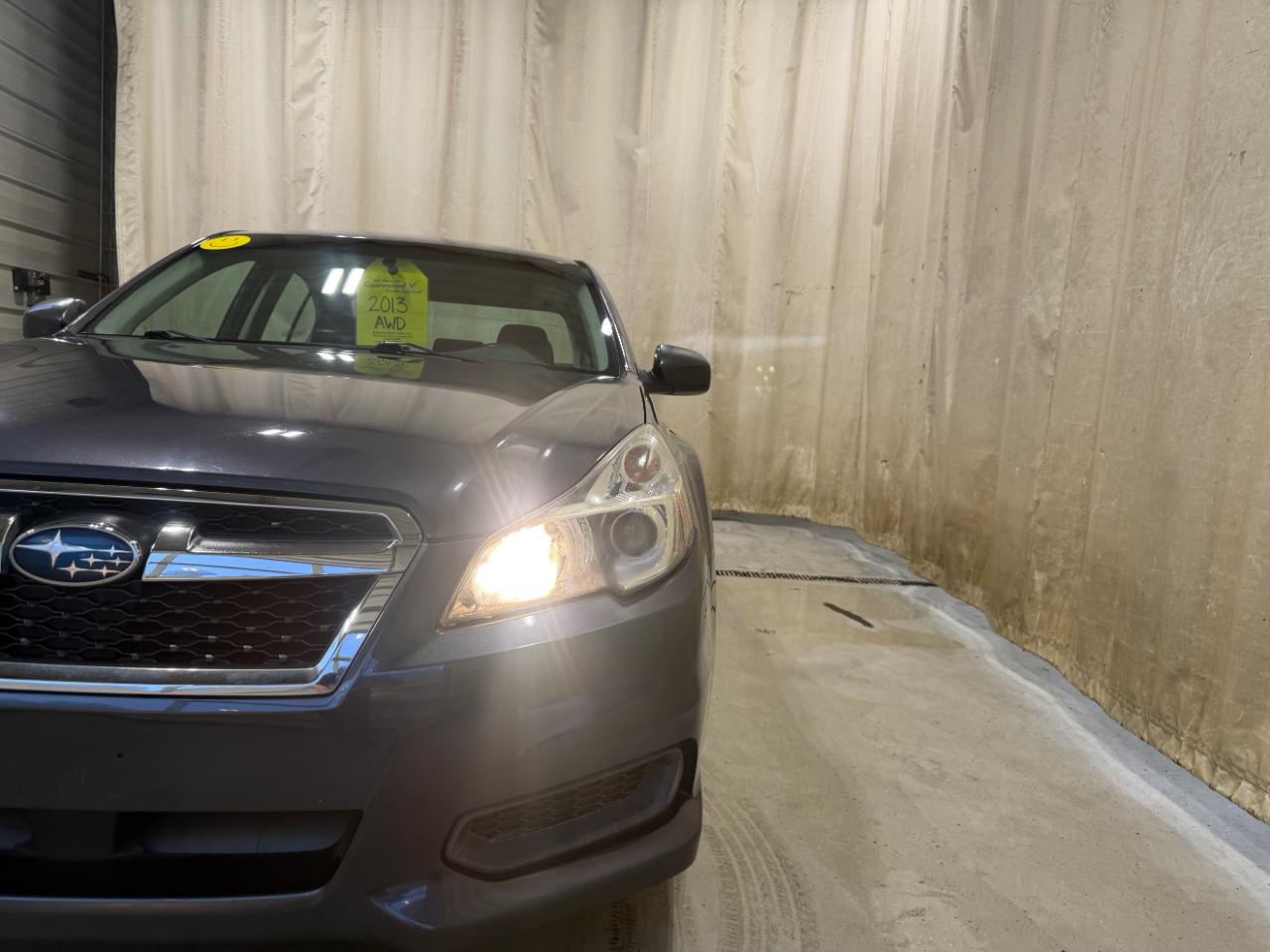 Subaru Legacy 4dr Sdn H4 Auto 2.5i Premium 2013