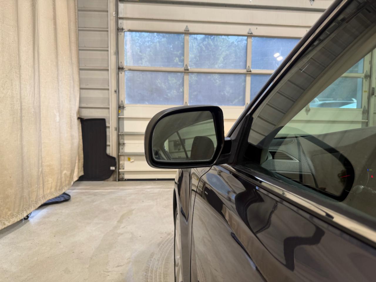 Subaru Legacy 4dr Sdn H4 Auto 2.5i Premium 2013