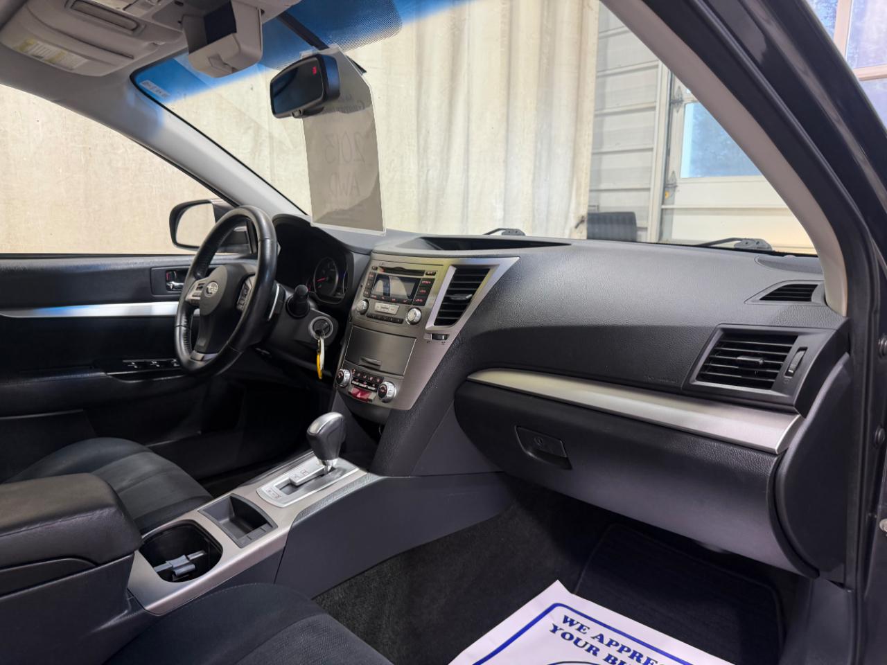 Subaru Legacy 4dr Sdn H4 Auto 2.5i Premium 2013