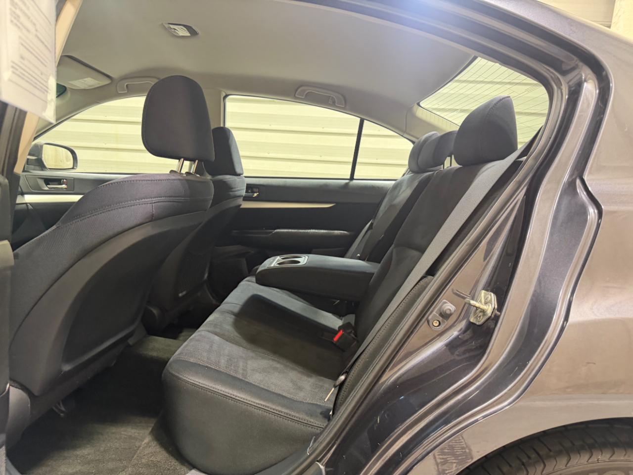 Subaru Legacy 4dr Sdn H4 Auto 2.5i Premium 2013