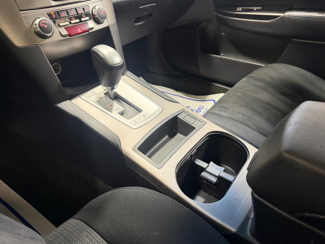 Subaru Legacy 4dr Sdn H4 Auto 2.5i Premium 2013