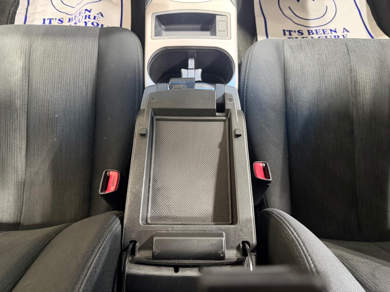 Subaru Legacy 4dr Sdn H4 Auto 2.5i Premium 2013