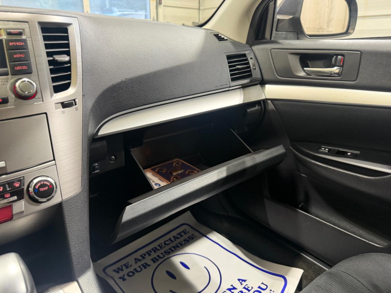 Subaru Legacy 4dr Sdn H4 Auto 2.5i Premium 2013