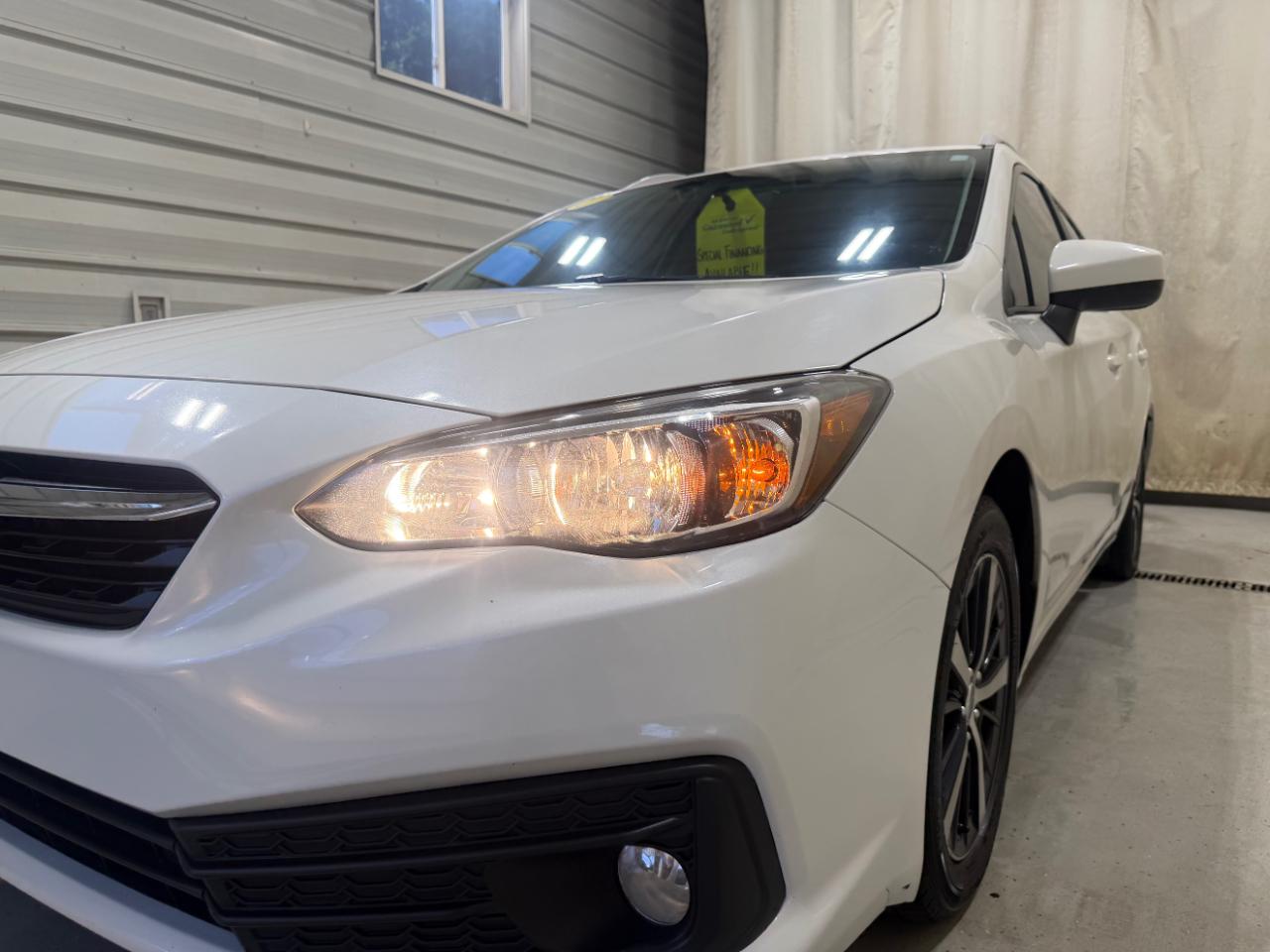 Subaru Impreza Premium 5-door CVT 2021