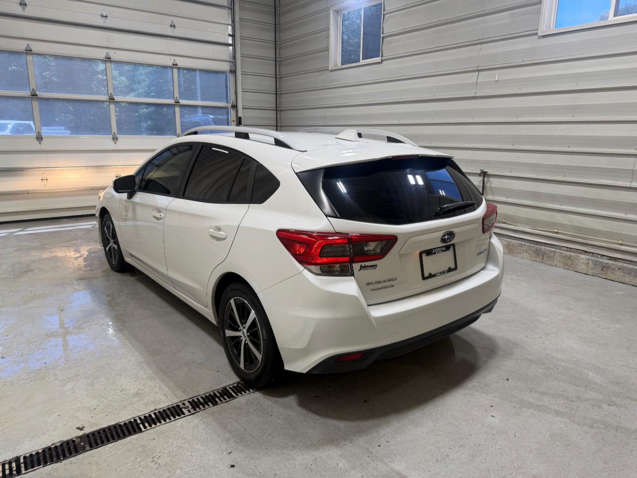 Subaru Impreza Premium 5-door CVT 2021
