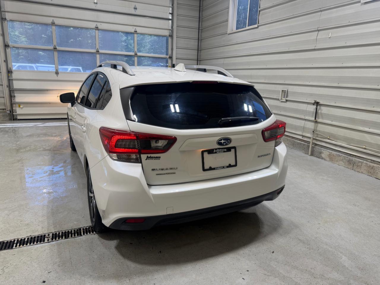 Subaru Impreza Premium 5-door CVT 2021