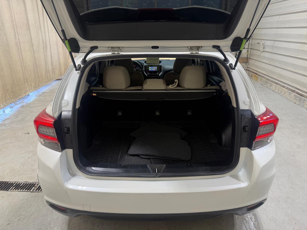 Subaru Impreza Premium 5-door CVT 2021