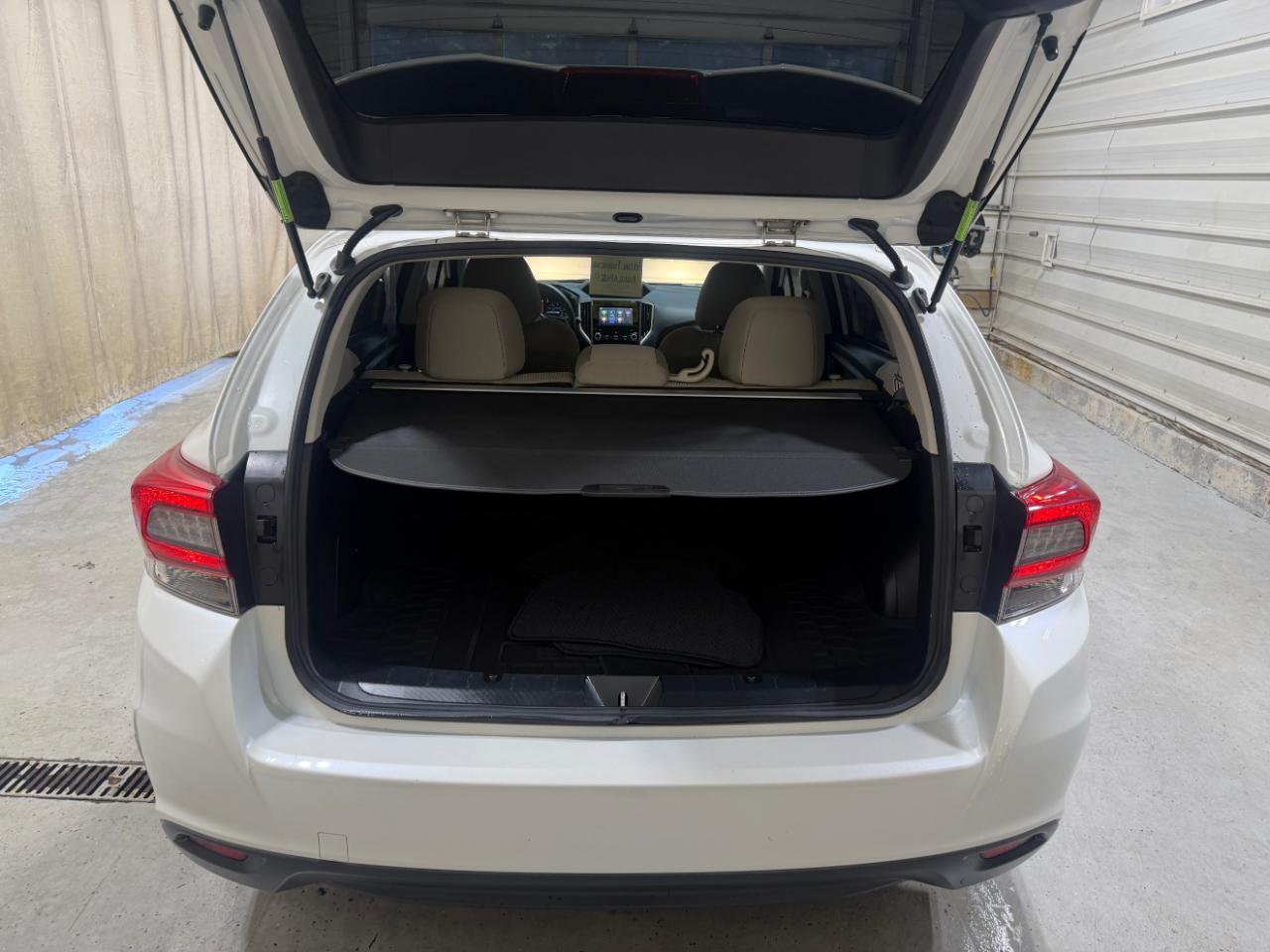 Subaru Impreza Premium 5-door CVT 2021