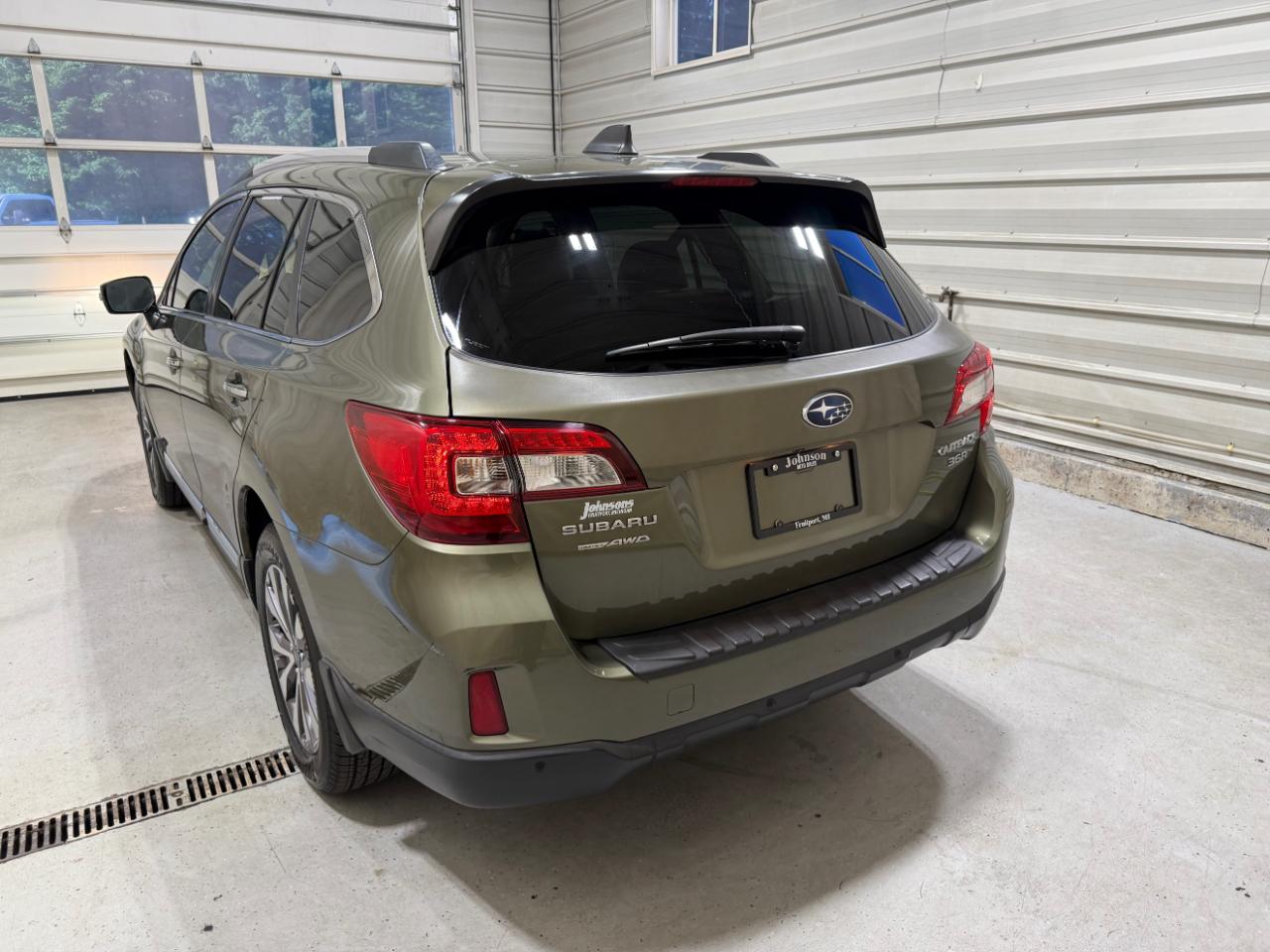 Subaru Outback 3.6R Touring 2017