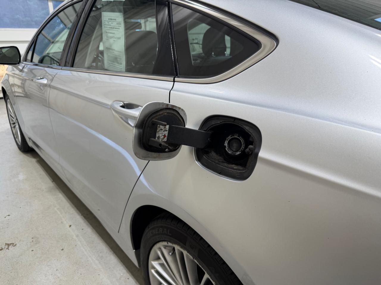 Ford Fusion 4dr Sdn SE FWD 2014