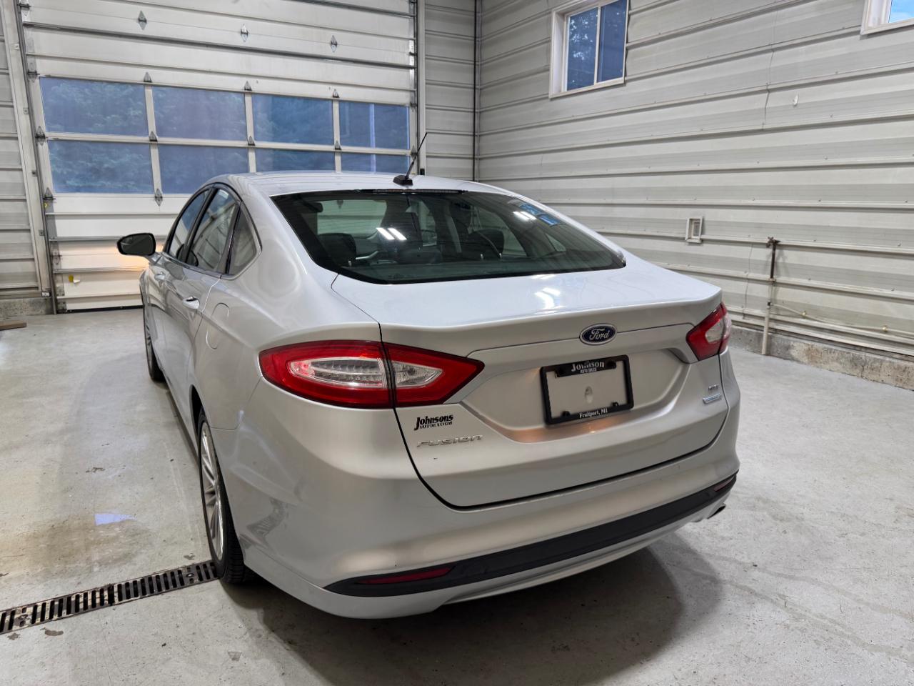 Ford Fusion 4dr Sdn SE FWD 2014