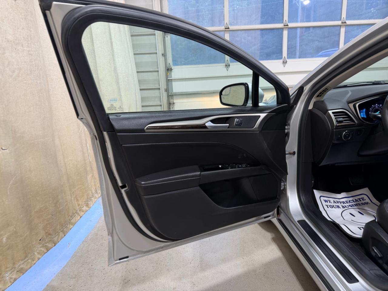 Ford Fusion 4dr Sdn SE FWD 2014