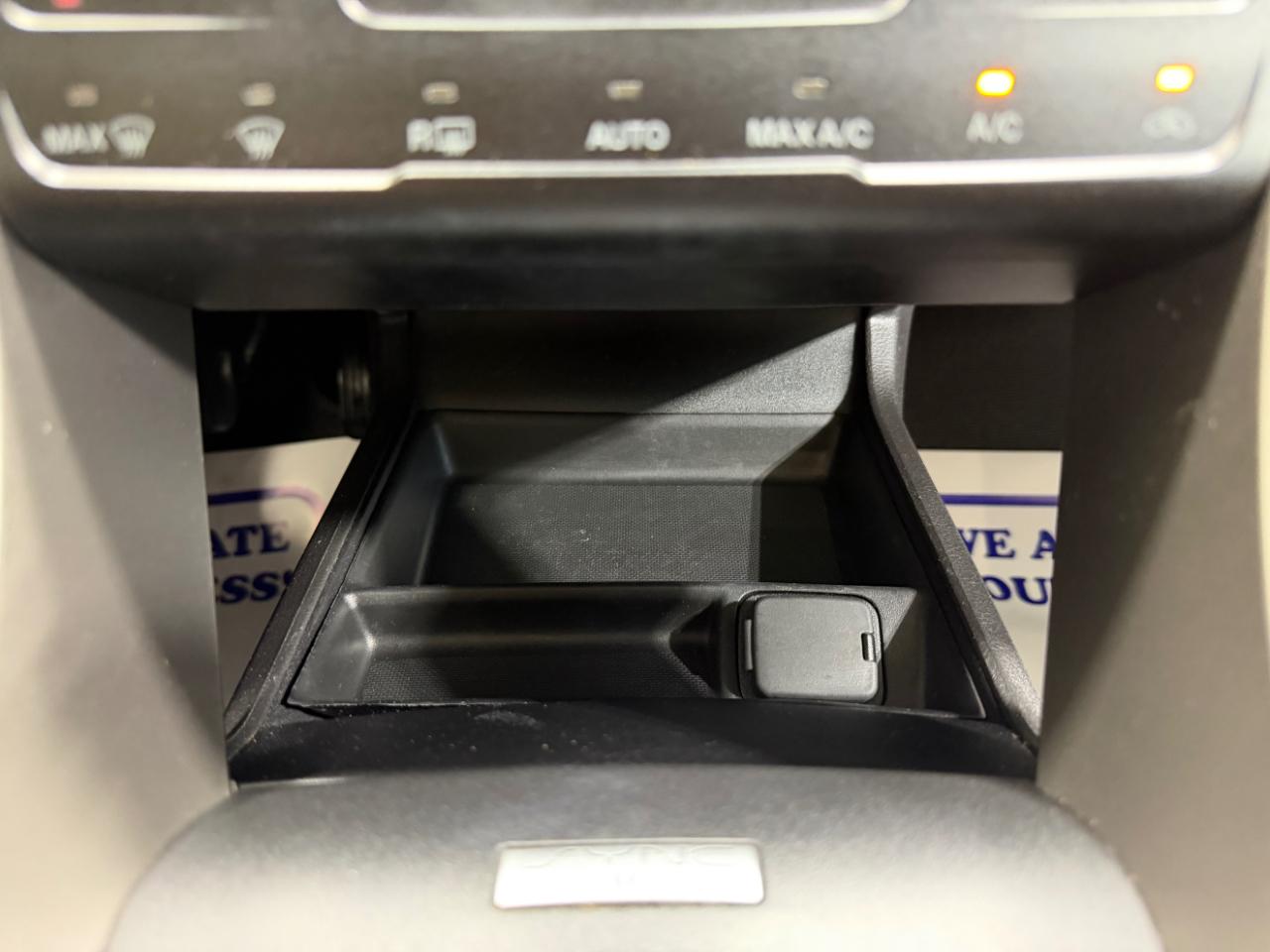 Ford Fusion 4dr Sdn SE FWD 2014