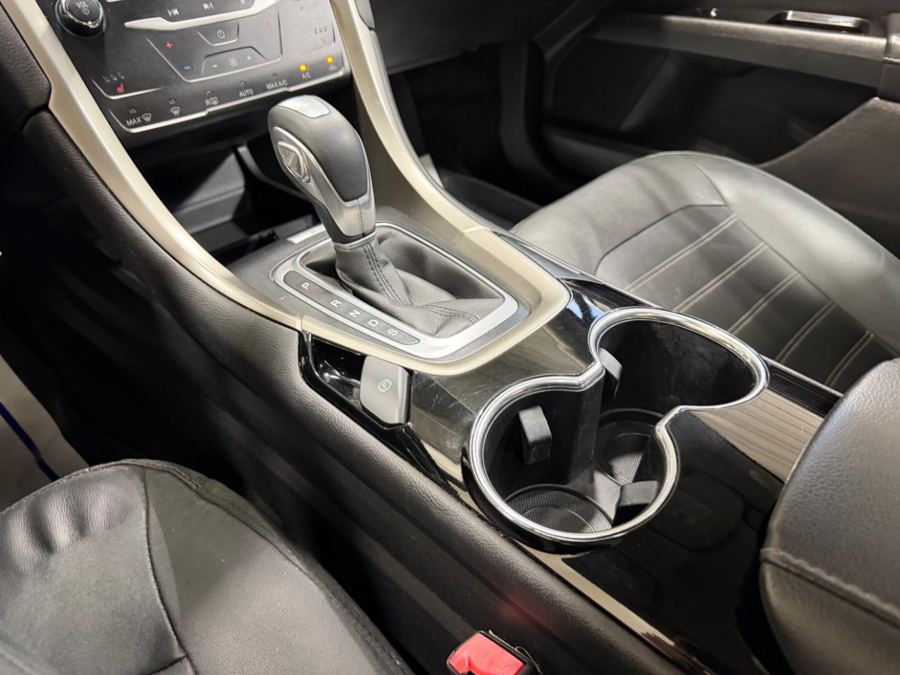 Ford Fusion 4dr Sdn SE FWD 2014