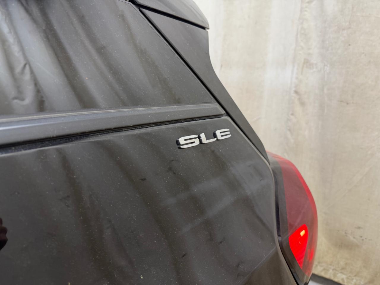 GMC Terrain FWD 4dr SLE 2023