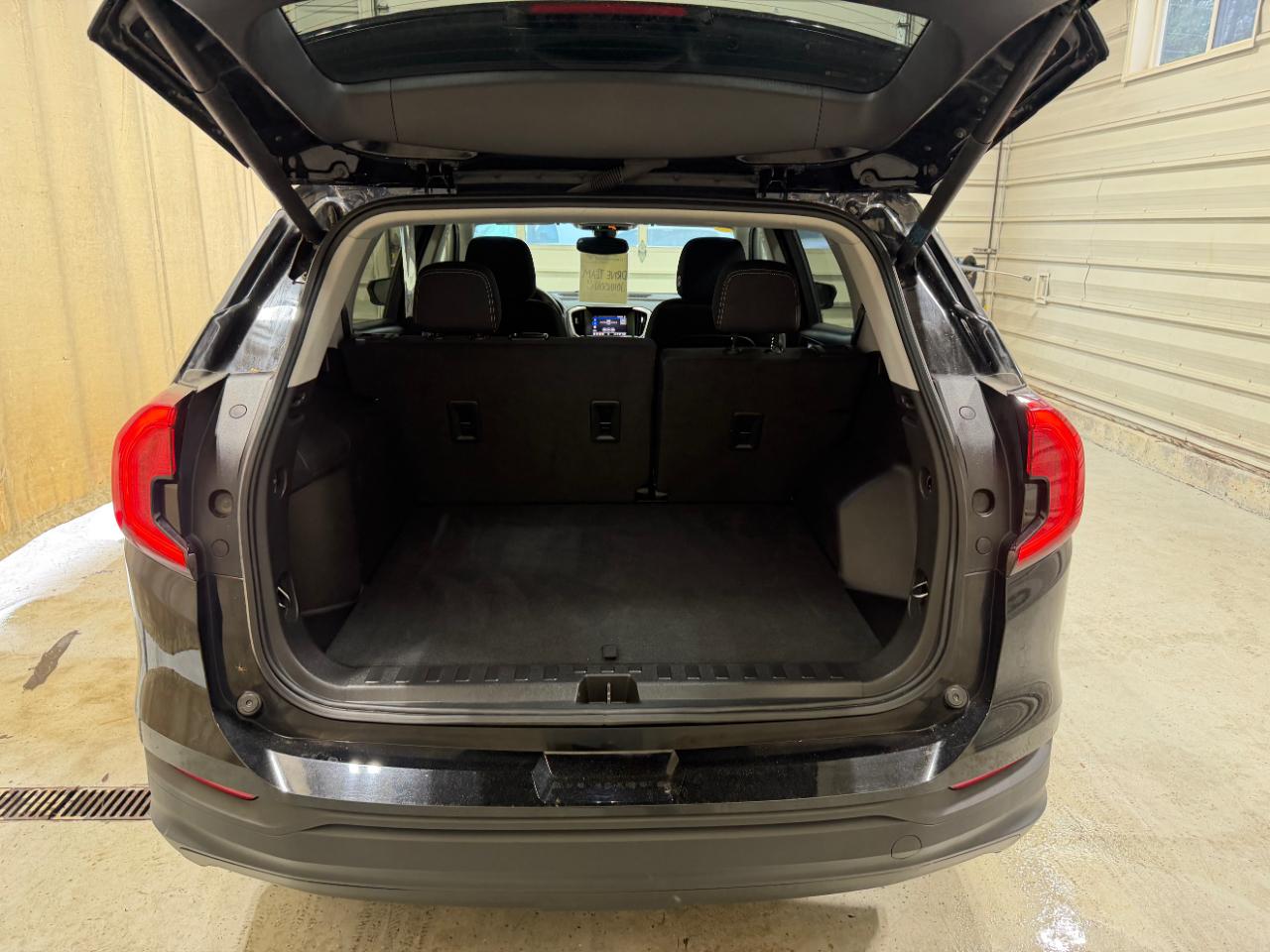 GMC Terrain FWD 4dr SLE 2023