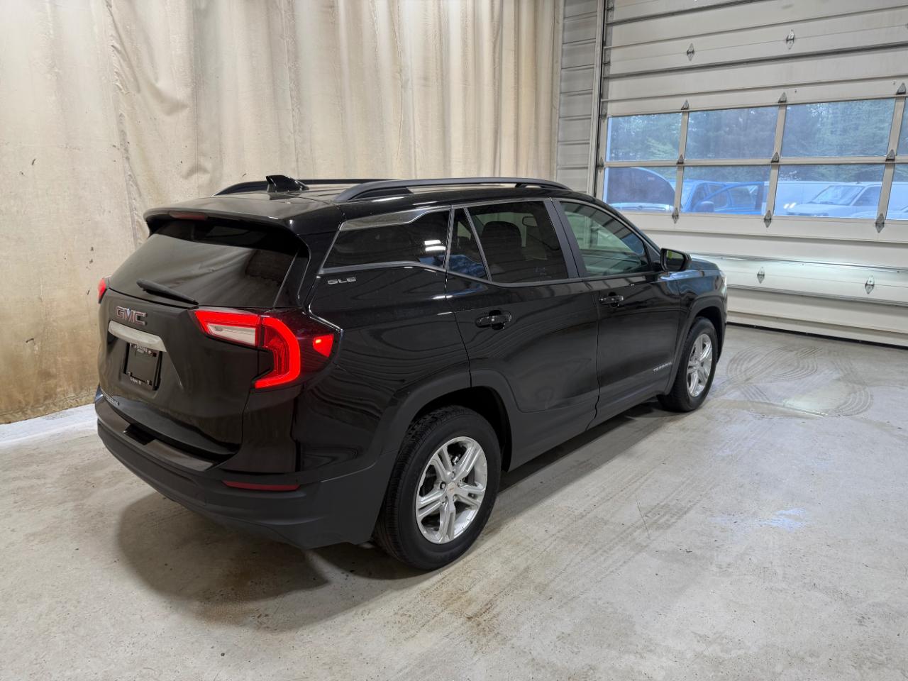 GMC Terrain FWD 4dr SLE 2023