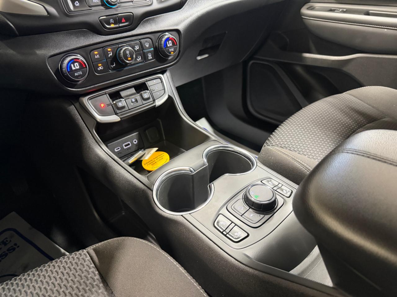 GMC Terrain FWD 4dr SLE 2023