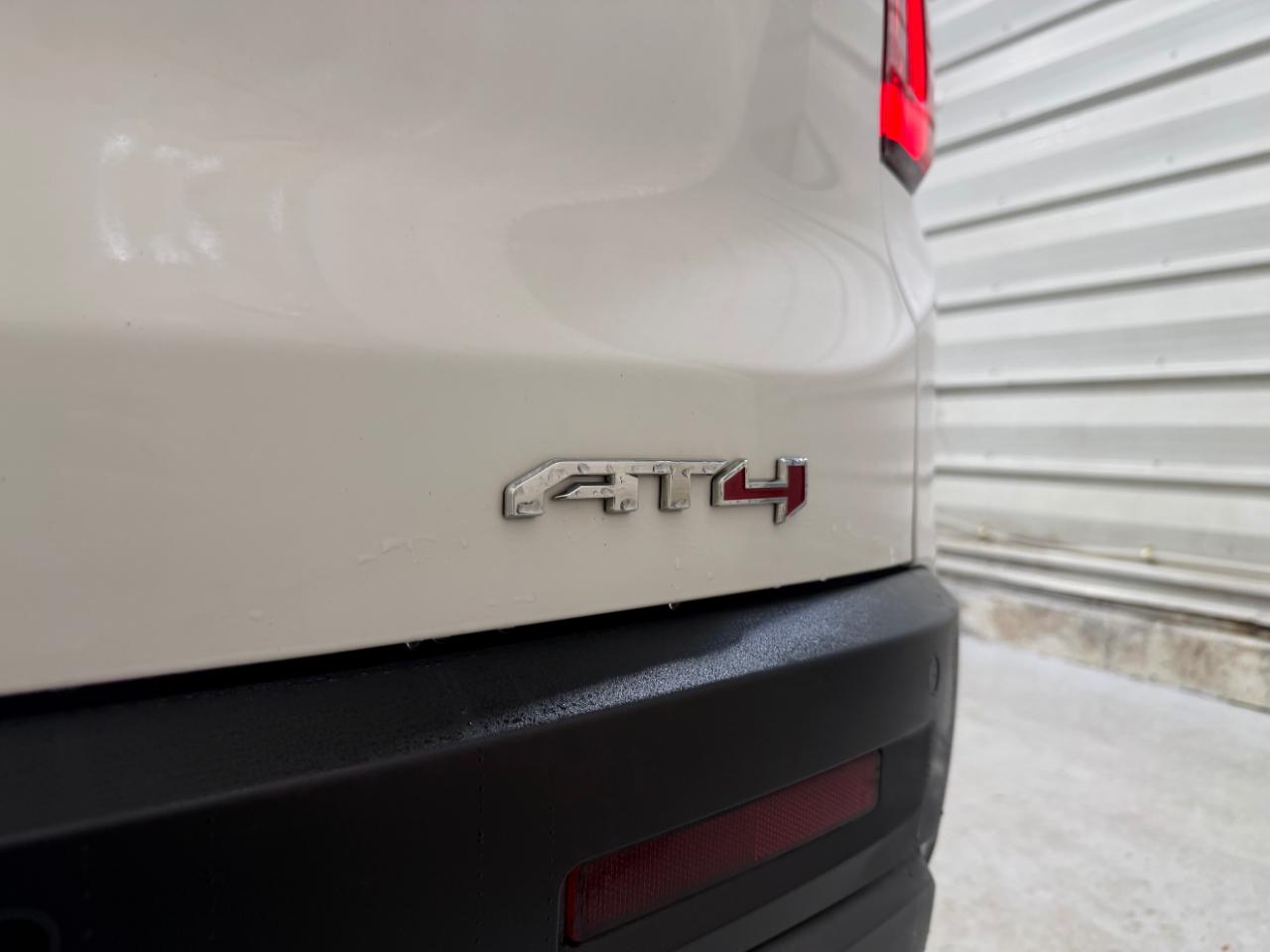 GMC Acadia AWD 4dr AT4 2020