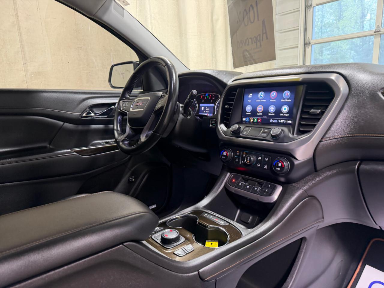 GMC Acadia AWD 4dr AT4 2020