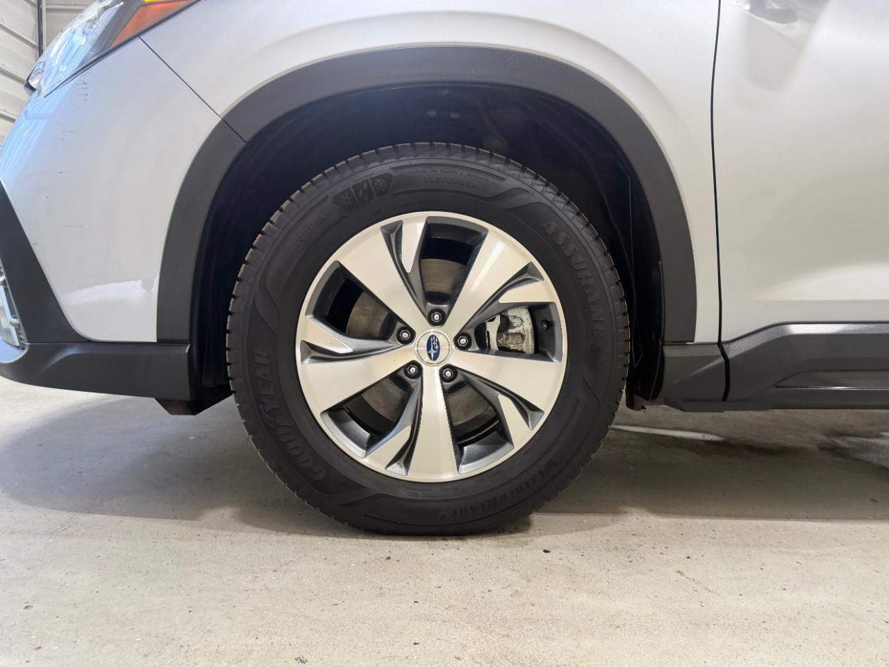 Subaru Ascent Premium 8-Passenger 2023