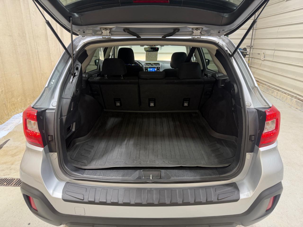 Subaru Outback 2.5i Premium 2019