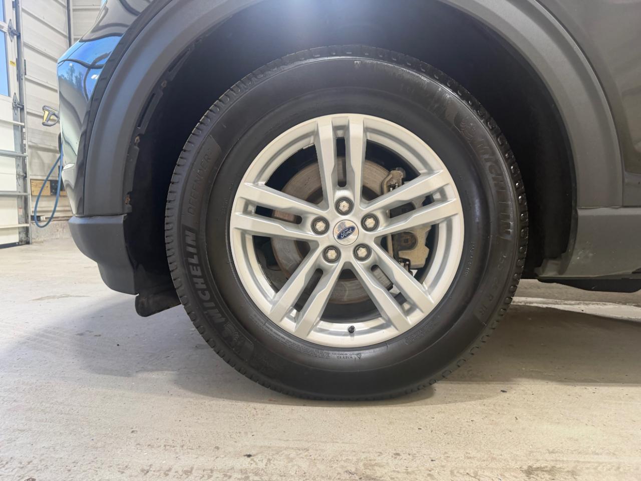 Ford Explorer XLT 4WD 2022