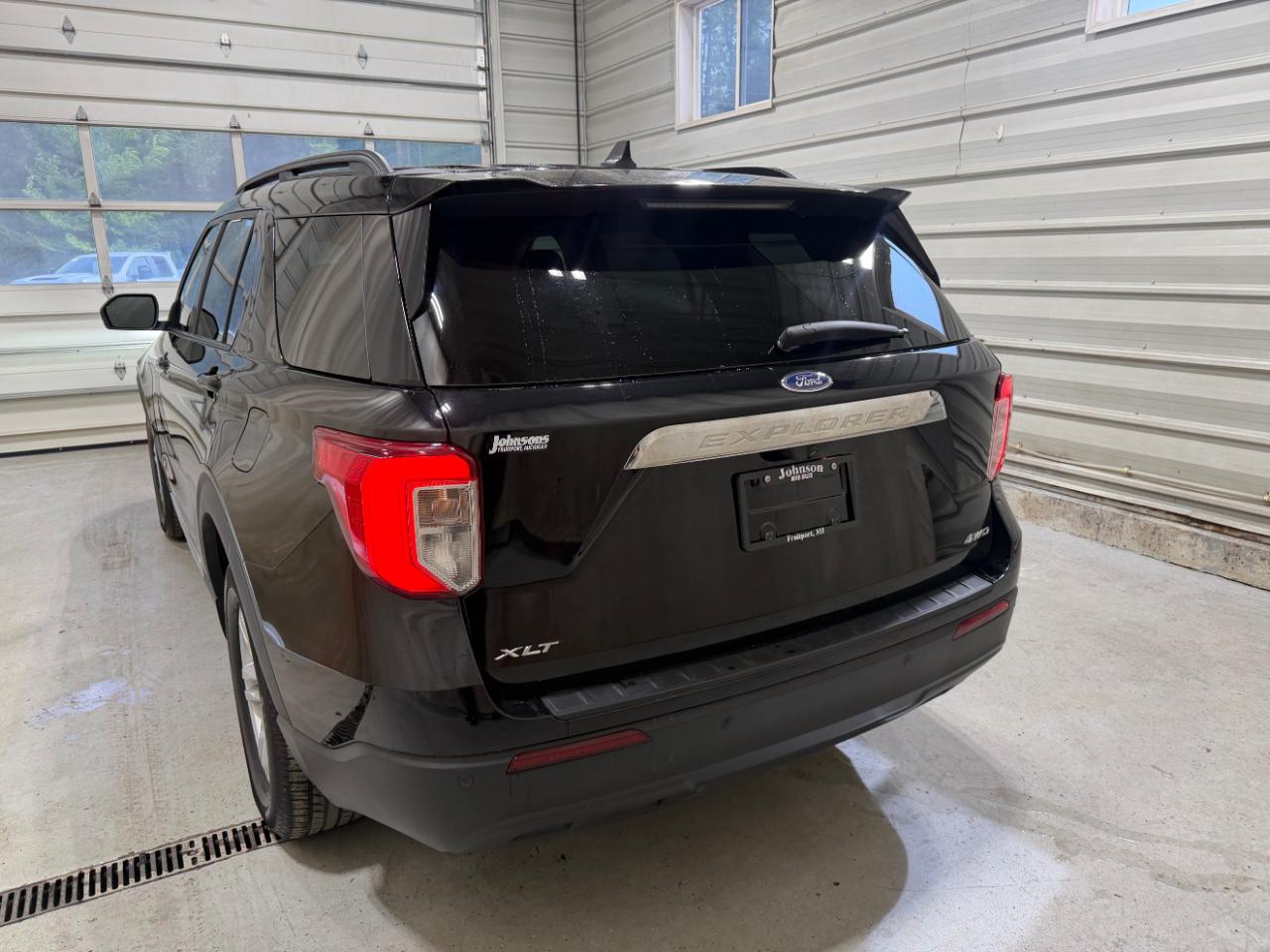 Ford Explorer XLT 4WD 2022