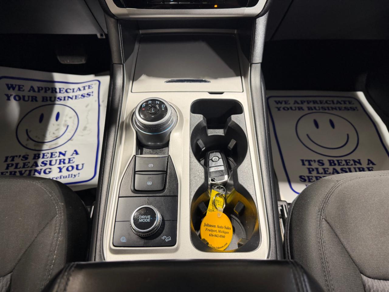 Ford Explorer XLT 4WD 2022