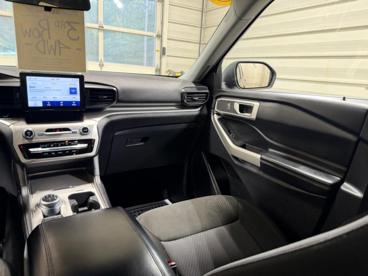 Ford Explorer XLT 4WD 2022