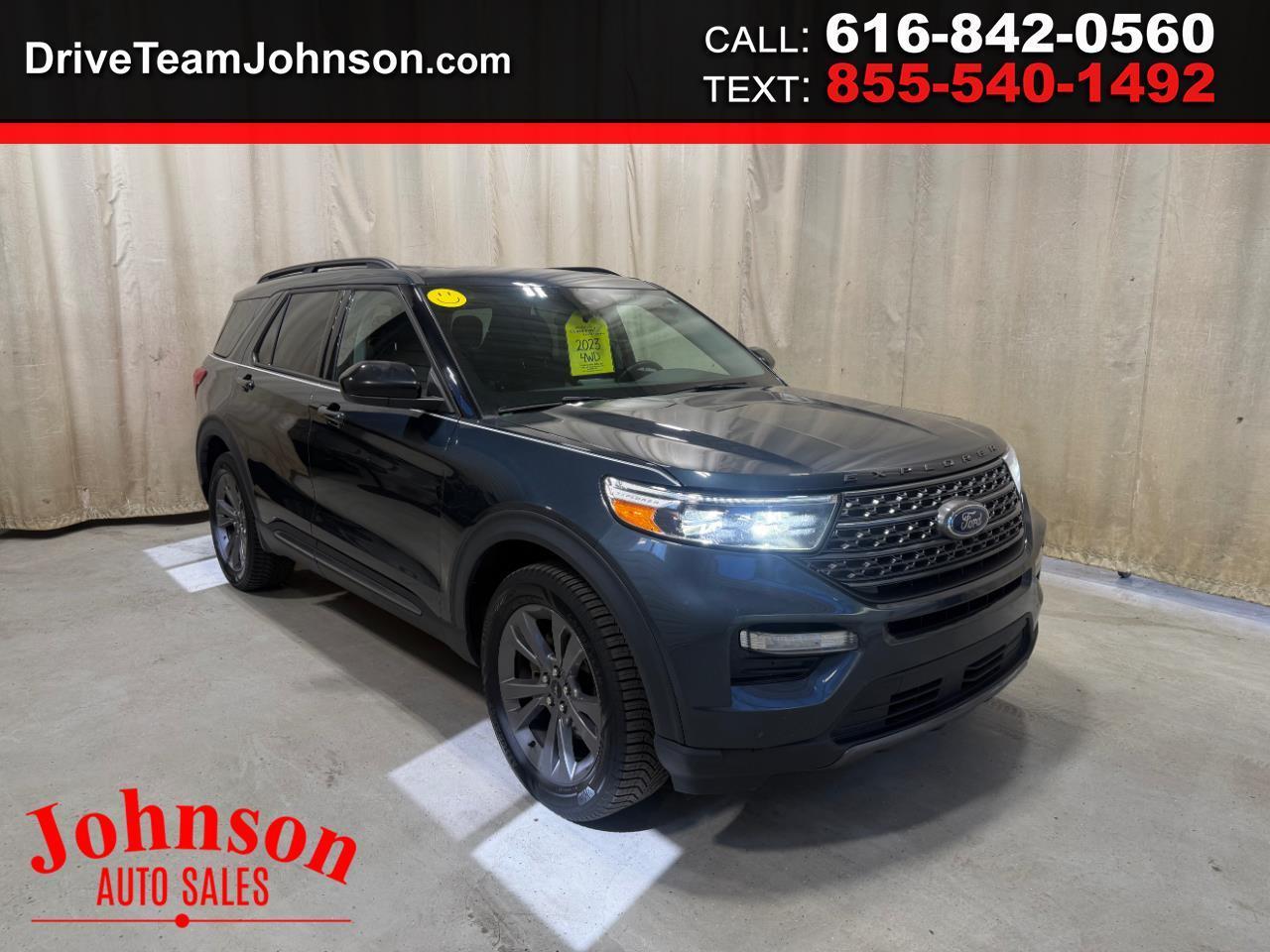 2023 Ford Explorer XLT 4WD's photo