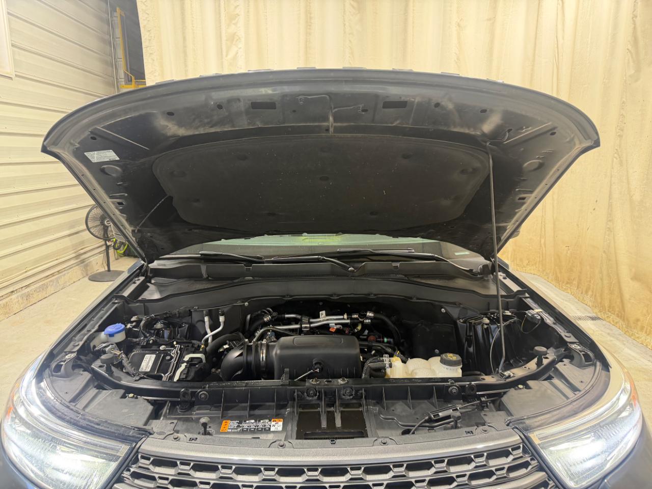 Ford Explorer XLT 4WD 2023