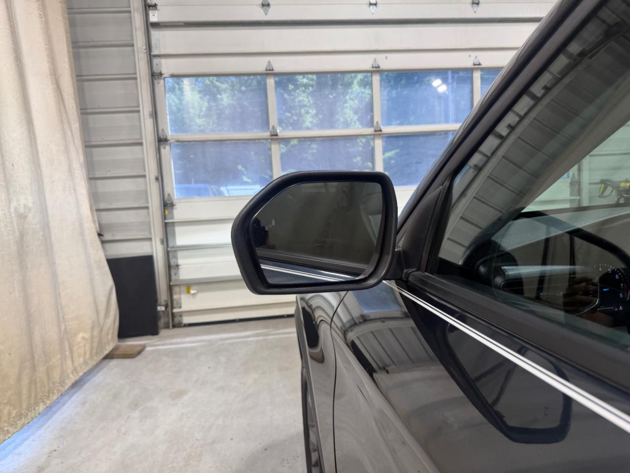 Ford Explorer XLT 4WD 2023