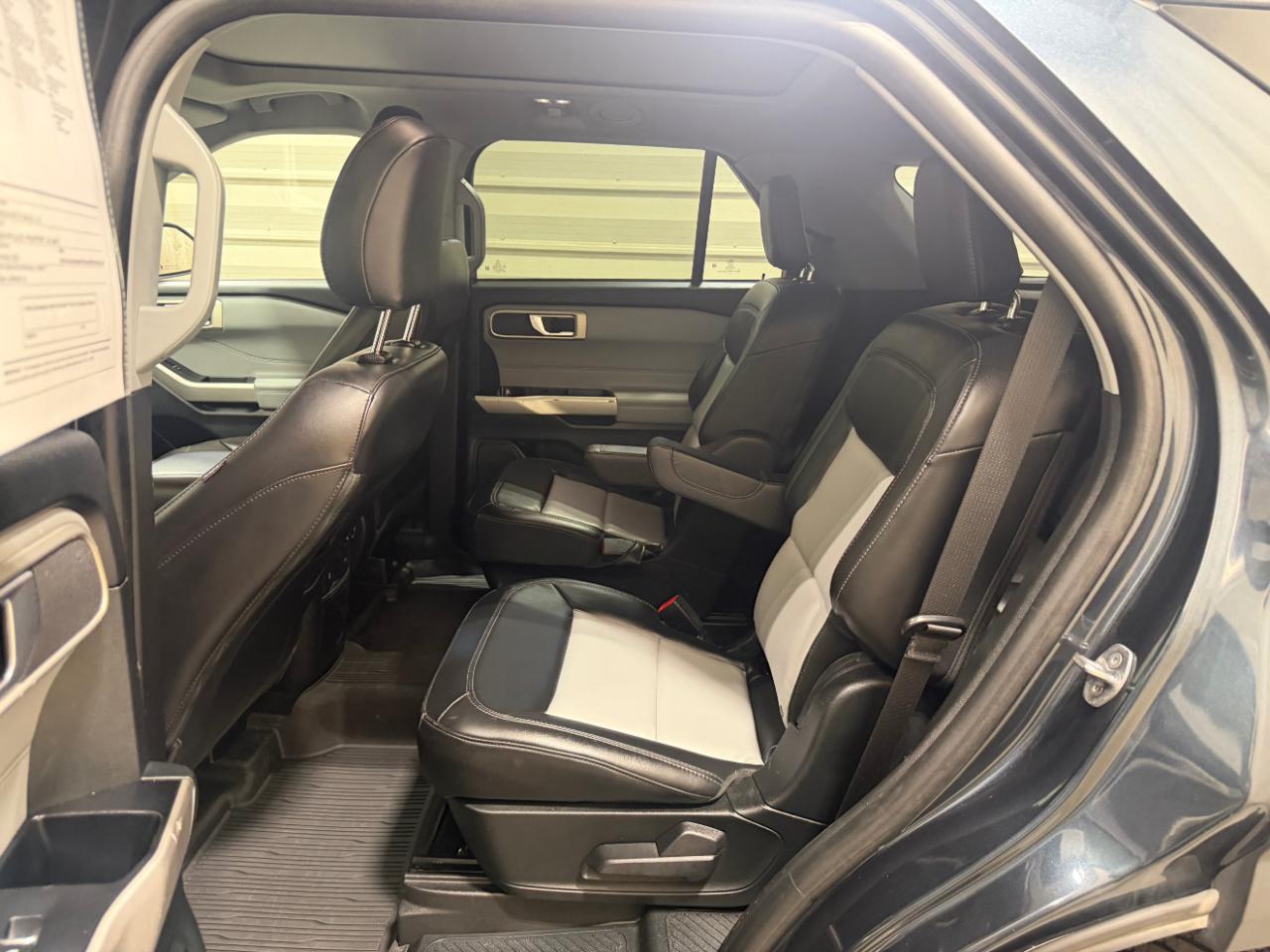 Ford Explorer XLT 4WD 2023