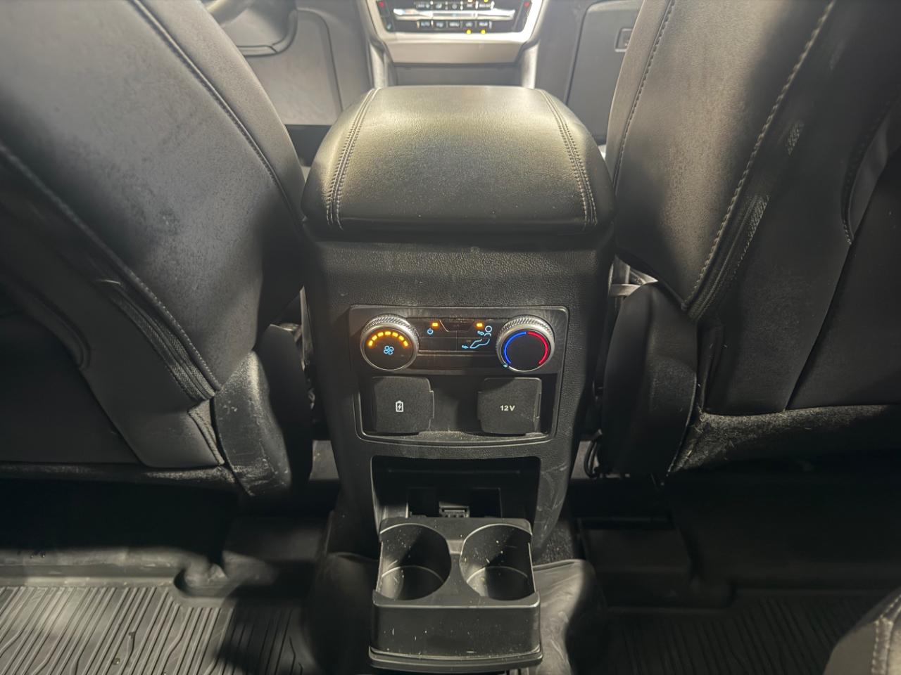 Ford Explorer XLT 4WD 2023