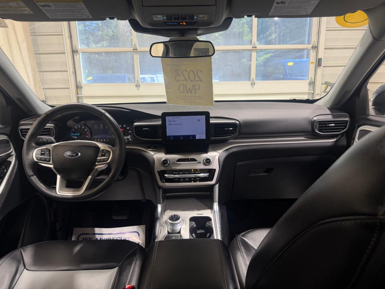 Ford Explorer XLT 4WD 2023