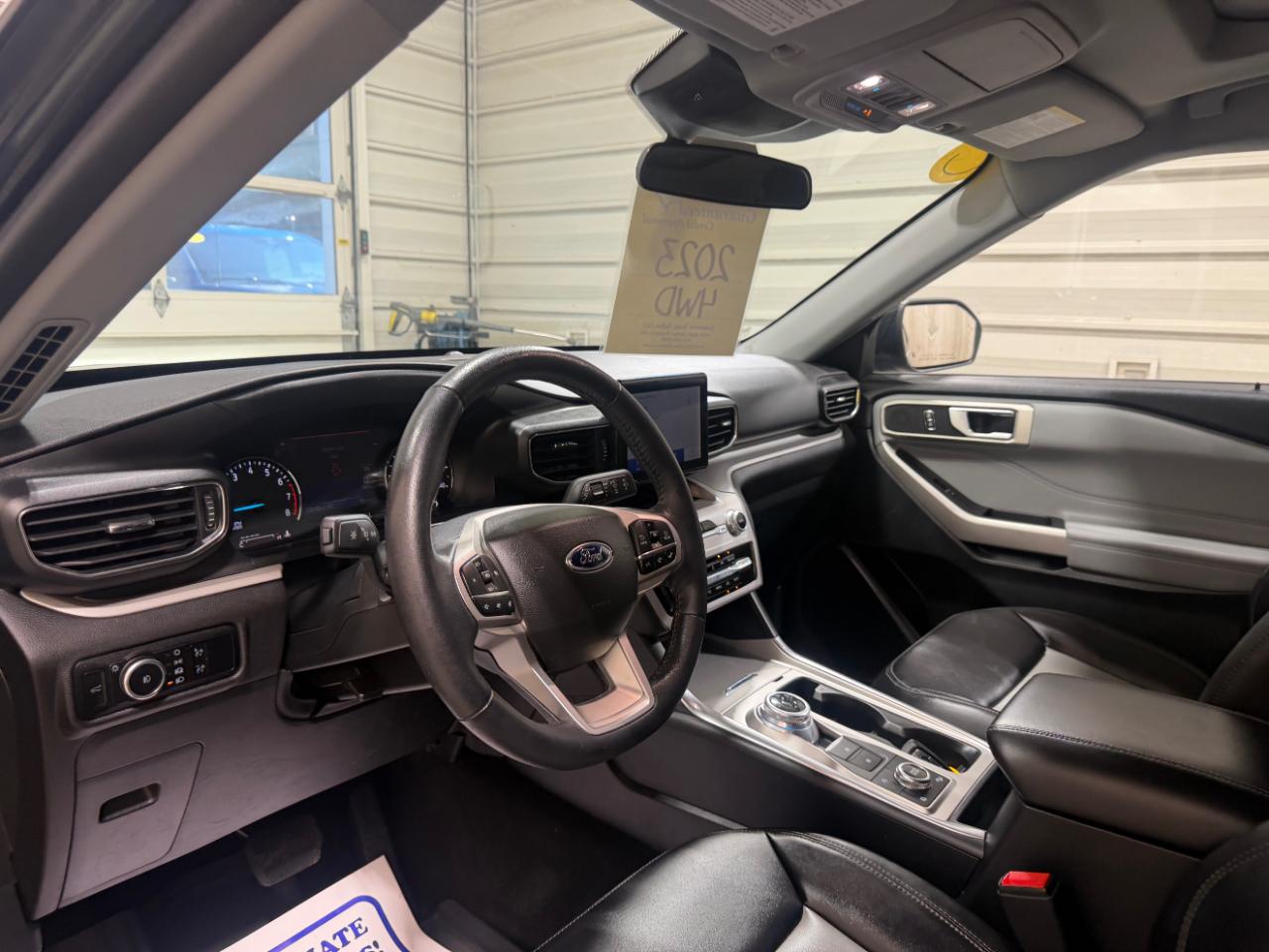 Ford Explorer XLT 4WD 2023