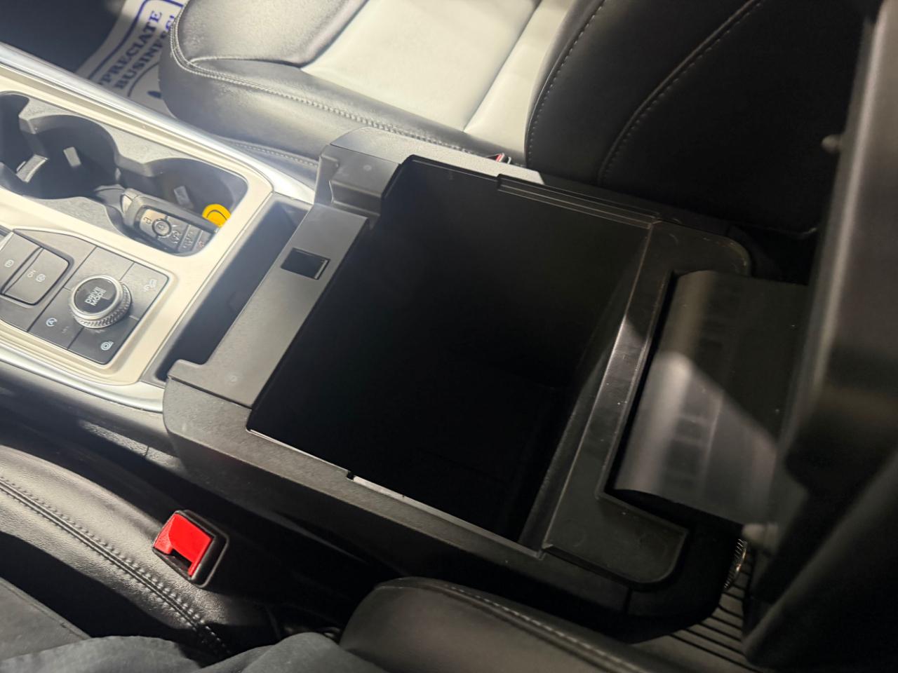 Ford Explorer XLT 4WD 2023
