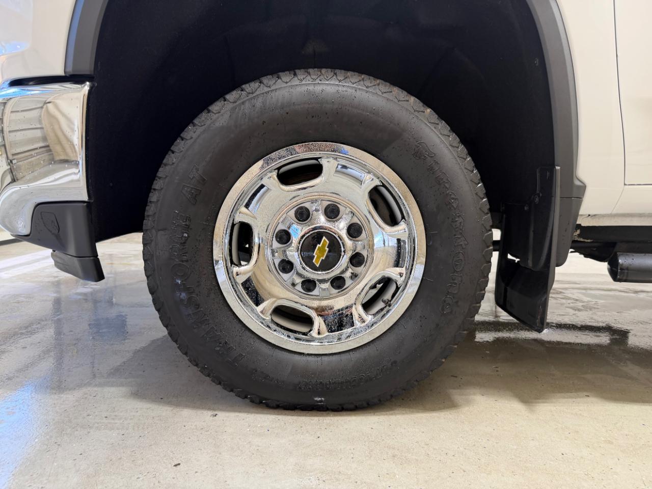 Chevrolet Silverado 2500HD 4WD Reg Cab 142" Work Truck 2022