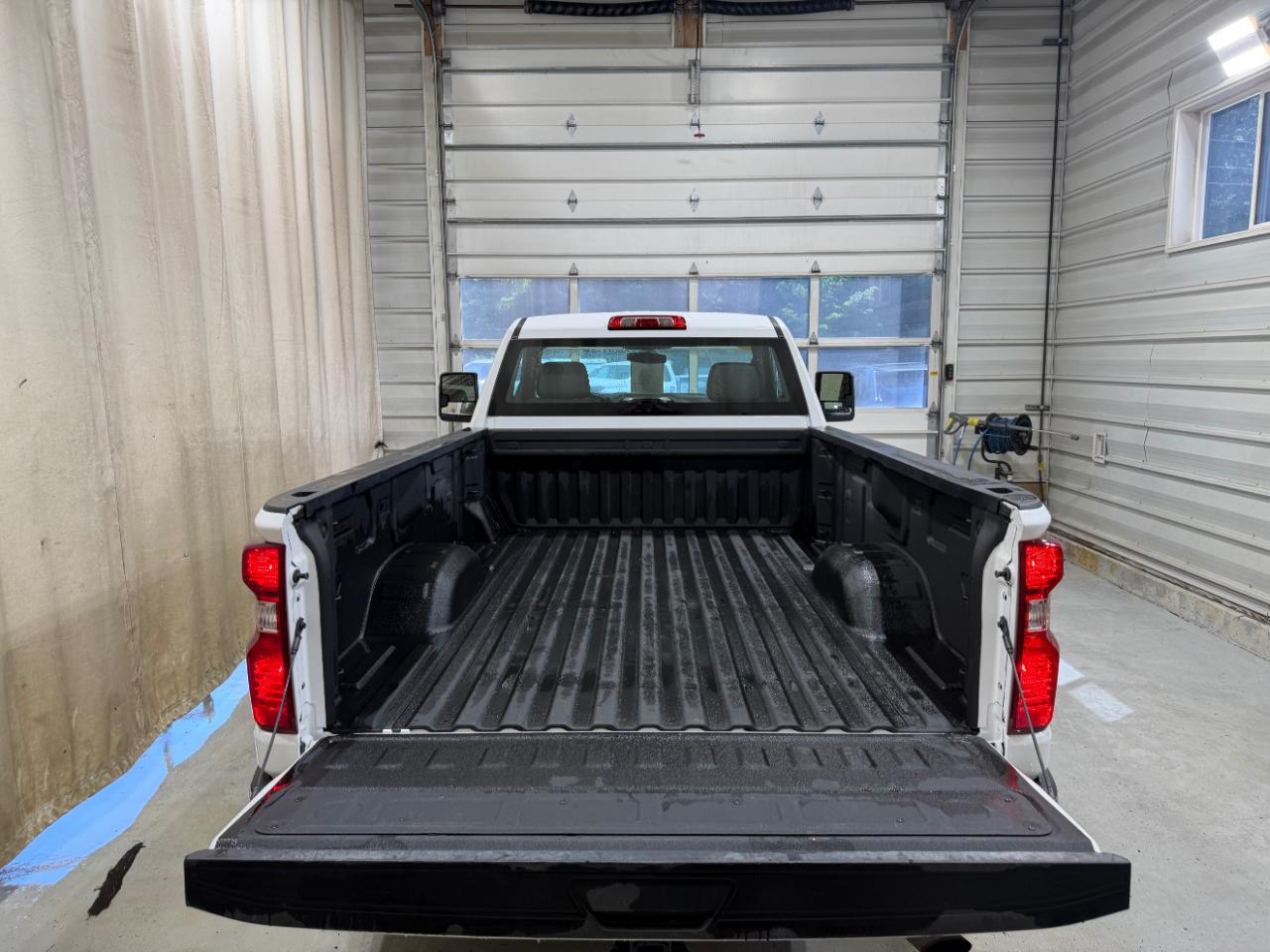 Chevrolet Silverado 2500HD 4WD Reg Cab 142" Work Truck 2022