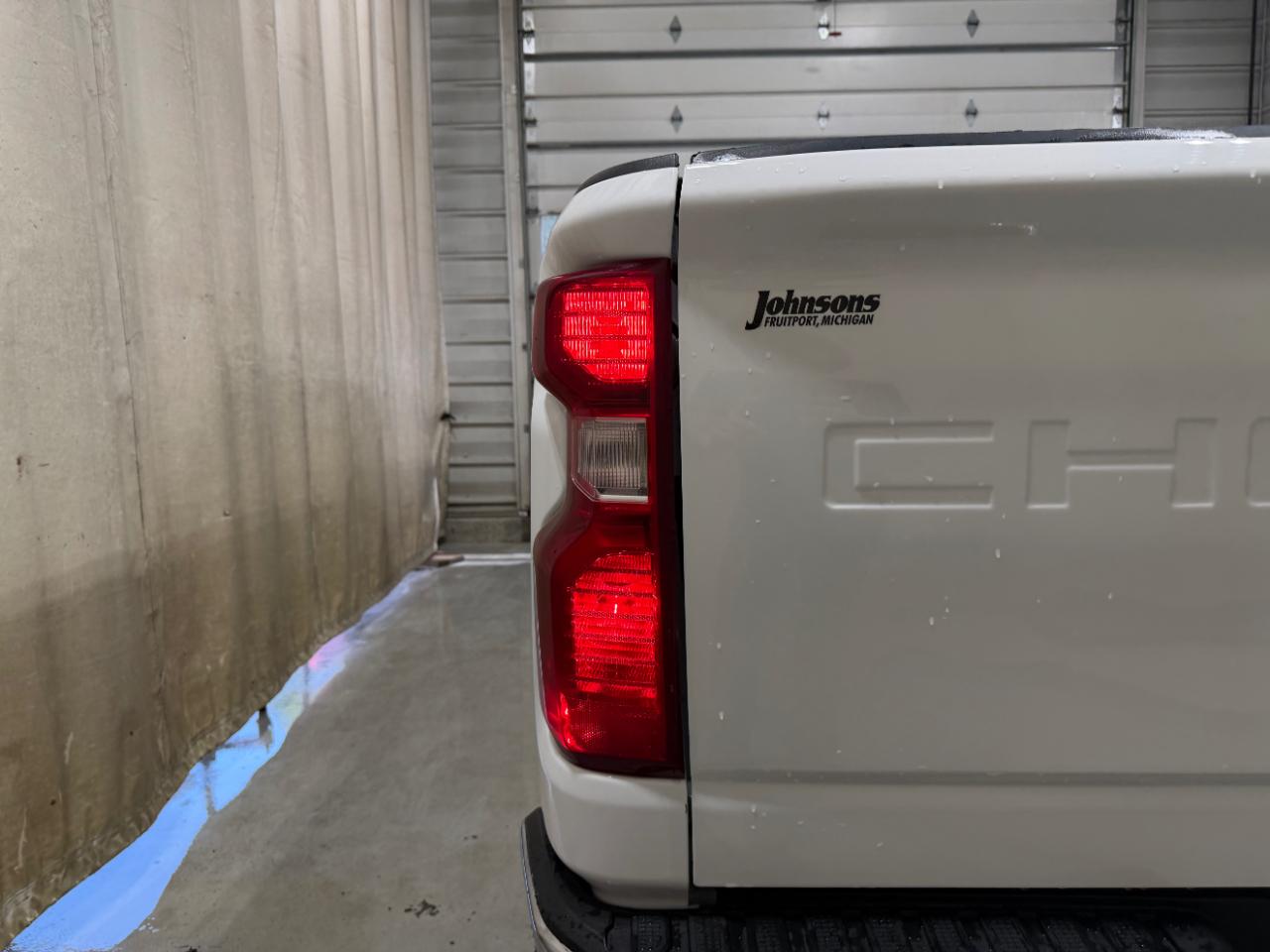 Chevrolet Silverado 2500HD 4WD Reg Cab 142" Work Truck 2022
